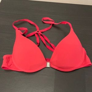 32 A racerback bra